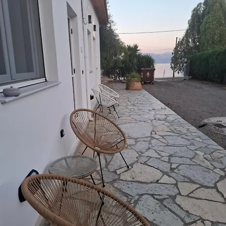 Oasis Ag Pantes 아파트