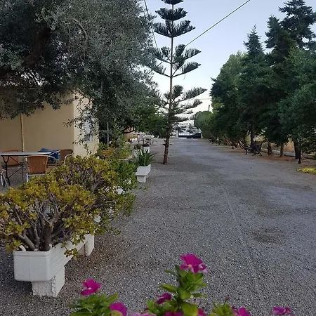 Oasis Ag Pantes Apartment
