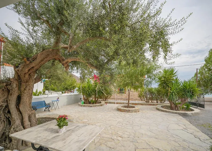 Oasis Ag Pantes Apartment